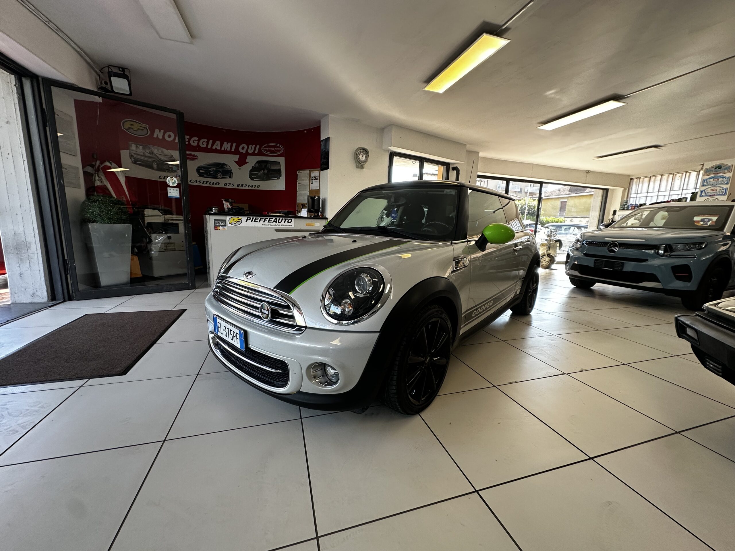 Mini Cooper 1.6D 16V